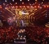 Christophe Pinna, le professeur de sport emblématique de la "Star Academy", revient avec une nouvelle énergie après une épreuve de santé marquante.

Prime de la Star Academy - Capture TF1
