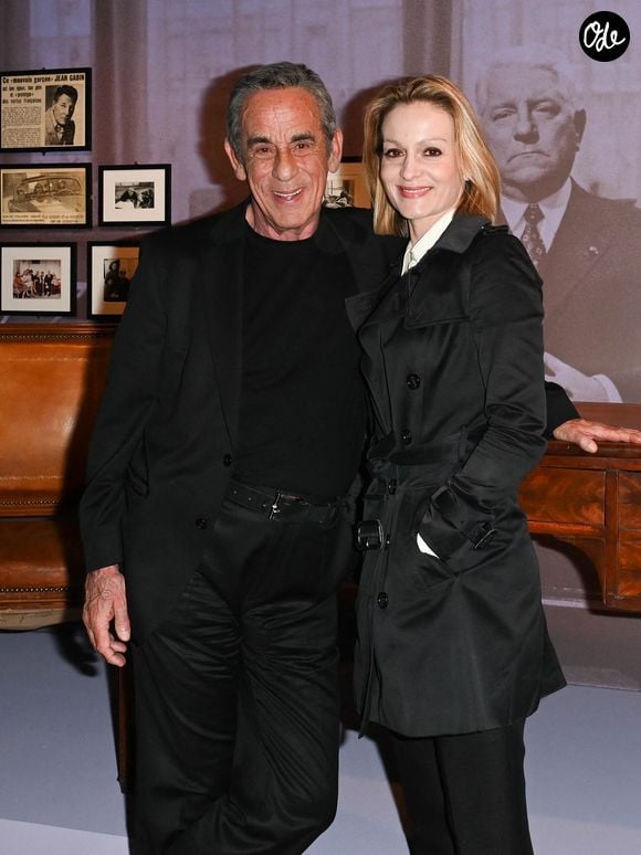 Thierry Ardisson et sa femme Audrey Crespo-Mara - Vernissage de l'exposition Jean Gabin à l'Espace Landowski / Musée des Années 30 à Boulogne-Billancourt le 8 mars 2022. © Coadic Guirec/Bestimage