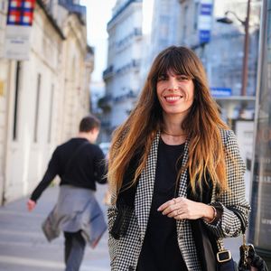 Lou Doillon assiste à La Rose Vivier dans le cadre de la Fashion Week de Paris le 06 mars 2025 à Paris, France © Lucia Sabatelli / Bestimage