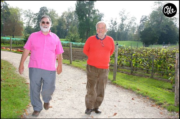 Francis Ford Coppola inaugure les vendanges de la première cuvée Marie-Antoinette au Hameau de la Reine au château de Versailles. Il s'agit de la première récolte « Cuvée Marie-Antoinette », un rosé de vendanges tardives. Un vin élaboré en collaboration avec Jean-Louis Croquet (Château de Thuerry en Provence). OLIVIER BORDE / BESTIMAGE