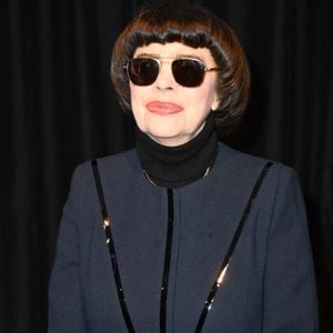 Mireille Mathieu lors du du défilé de mode prêt-à-porter automne-hiver 2023/2024 "Pierre Cardin" lors de la Fashion Week de Paris le 5 mars 2023. 

© Veeren - Christophe Clovis/Bestimage