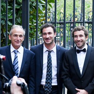 La famille Kretz : "L'Agence" sur TMC  : Olivier Kretz et ses enfants Valentin, Martin et Louis - Soirée de gala des 50 ans de la Fondation Claude Pompidou à l'Hôtel Marcel Dassault à Paris le 12 avril 2022.

Rachid Bellak / LMS / Bestimage