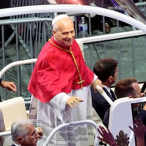 Le pape Léon XIV au Stade de France, à Saint-Denis, en périphérie de Paris, le 25 septembre 2026, pour présider une veillée de prière avec des jeunes de 17 à 35 ans, dans le cadre de sa visite de quatre jours en France.
© Jacovides-Moreau/Bestimage