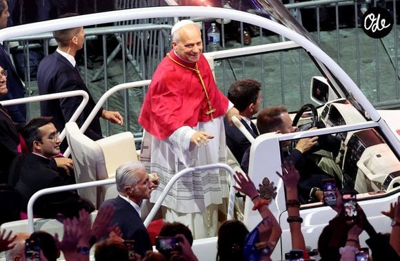Le pape Léon XIV au Stade de France, à Saint-Denis, en périphérie de Paris, le 25 septembre 2026, pour présider une veillée de prière avec des jeunes de 17 à 35 ans, dans le cadre de sa visite de quatre jours en France.
© Jacovides-Moreau/Bestimage