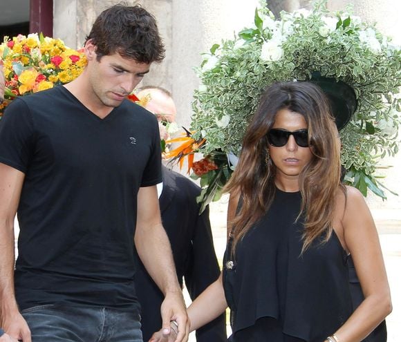 Yoann Gourcuff et sa compagne Karine Ferri - A Cannes, les sportifs rendent un dernier hommage à Tiburce Garou.