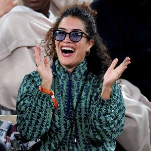 Sabrina Ouazani dans les tribunes des Internationaux de France de tennis de Roland Garros 2024 à Paris, France, le 1er juin 2024. © Jacovides-Moreau/Bestimage