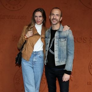 Calogero et sa compagne Marie Bastide au village des internationaux de tennis de Roland Garros le jour de la finale homme Nadal / Djokovic à Paris le 11 octobre 2020.

© Dominique Jacovides / Bestimage
