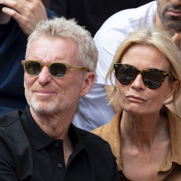 Sans surprise, d'innombrables stars ont fait le déplacement pour assister à son ultime match ! A l'instar de Denis Brogniart et sa femme Hortense qui se sont montrés particulièrement complices devant les photographes.

Denis Brogniart et sa femme Hortense Borgniart dans les tribunes lors des Internationaux de France de Tennis de Roland Garros 2025 à Paris, le 29 mai 2025.
© Moreau / Jacovides / Bestimage
