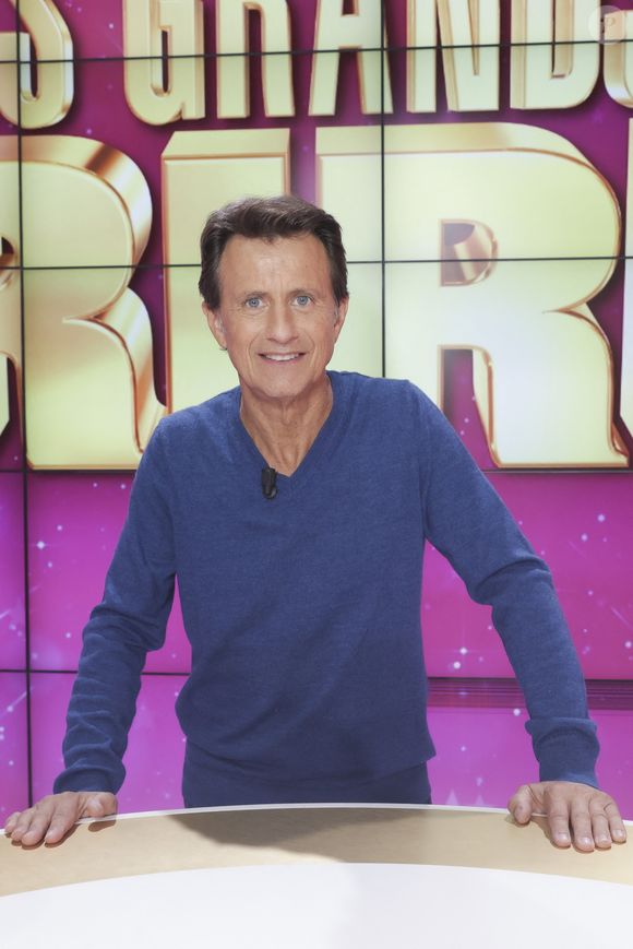 Vincent Perrot a récemment donné des nouvelles de la santé du présentateur

Vincent Perrot - Enregistrement de l'émission "Les grands du rire", présentée par K.Chéryl et B.Montiel, diffusée le 26 octobre sur C8 © Jack Tribeca / Bestimage