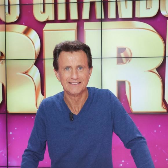 Vincent Perrot a récemment donné des nouvelles de la santé du présentateur

Vincent Perrot - Enregistrement de l'émission "Les grands du rire", présentée par K.Chéryl et B.Montiel, diffusée le 26 octobre sur C8 © Jack Tribeca / Bestimage