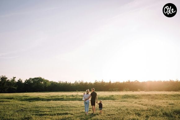Les partenaires risquent de ne plus se voir comme des amoureux, mais seulement comme des parents.

Photo prise par Ilya Pavlov / Unsplash