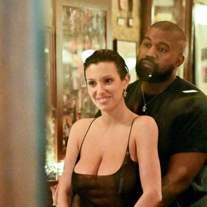 Kanye West et Bianca Censori ont fait polémique sur le tapis rouge des Grammy Awards...

Exclusif - Kanye West (Ye) et sa femme Bianca Censori sont allés dîner au restaurant Ferdi à Paris, France,
