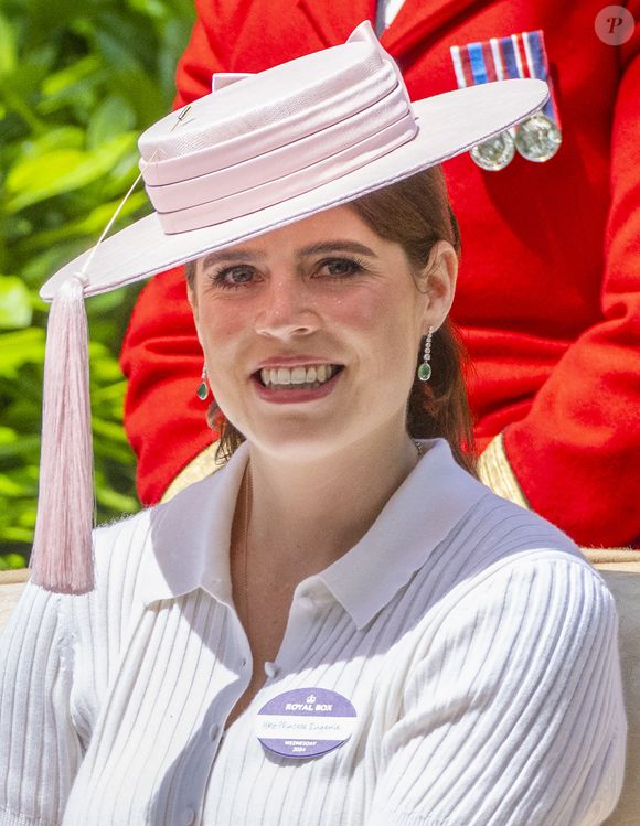 "Eh bien, c'était à cause de moi en fait - l'affaire Eugenie - parce qu'elle était avec moi et un groupe d'autres personnes dans un pub à Londres", a précisé Piers Morgan

La princesse Eugenie d’York - Les membres de la famille royale britannique assistent à la deuxième journée de la course hippique à Ascot, le 19 juin 2024. © Zuma Press / Bestimage