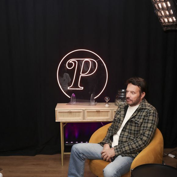 Exclusif - Samuel Le Bihan pose lors d'un interview chez Purepeople à Levallois-Perret le 4 novembre 2024. © Jack Tribeca / Bestimage