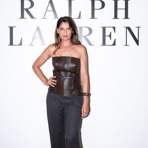 Après avoir célébré à l'Olympia les retrouvailles du casting de “Dix pour cent”, l'actrice a aussitôt traversé l'Atlantique. 

Laetitia Casta au défilé Ralph Lauren, collection prêt-à-porter printemps/été 2027 à New York, le 9 septembre 2026. Crédit photo : BFA.com / Backgrid USA / Bestimage