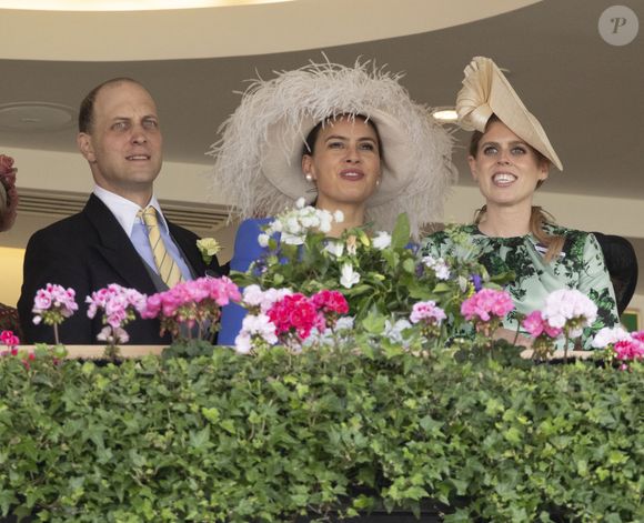 Lord Frederick Windsor et sa femme Sophie Winkleman, La princesse Beatrice d’York - Les membres de la famille royale d'Angleterre assistent à la course hippique Royal Ascot, le 21 juin 2024.
© Goff / Bestimage