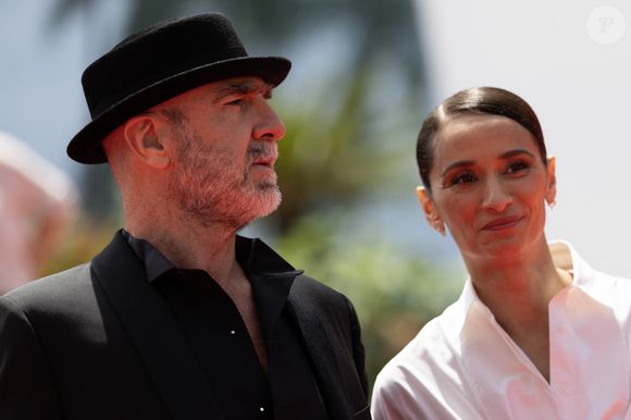 Eric Cantona et sa femme Rachida Brakni - Montée des marches du film " Soudain " lors du 79ème Festival International du Film de Cannes, le 15 mai 2026. © Olivier Borde / Bestimage