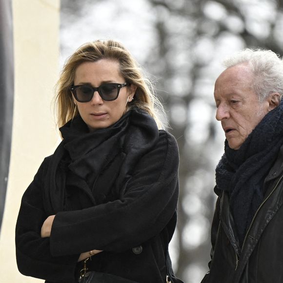 Didier Barbelivien et son épouse Laure lors des obsèques de Pal Sarkozy, père de l'ancien président français, à l'église Saint Jean-Baptiste de Neuilly-sur-Seine, France, le 9 mars 2023. Photo by ABACAPRESS.COM