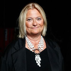 Marina Carrère d'Encausse vient de vivre une belle consécration pour sa carrière professionnelle. 

Exclusif - Marina Carrère d'Encausse - Backstage - Enregistrement de l'émission "La Boîte à Secrets N°19" dans les studios de la Cité du Cinéma à Saint-Denis, présentée par F.Bollaert sur France 3
© Christophe Clovis / Bestimage