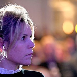 Christian Estrosi, le maire de Nice, accompagné de sa femme la journaliste et chroniqueuse de télé, Laura Tenoudji, a participé à la réunion de rentrée des Amis du Maire organisé dans la salle de spectacle du Palais de la Méditerranée à Nice, le 20 janvier 2023.
Dans une salle comble, la maire de Nice, a, dans un premier temps, répondu aux questions du public puis s'est lancé dans un discours afin de présenter aux sympatisants de l'association des Amis du Maire, ses objectifs pour 2025. Juste avant les hymnes, il a fait une véritable déclaration d'amour à Laura, racontant qu'elle l'avait changé, qu'elle lui avait ouvert de nouveaux horizons... © Bruno Bebert/Bestimage