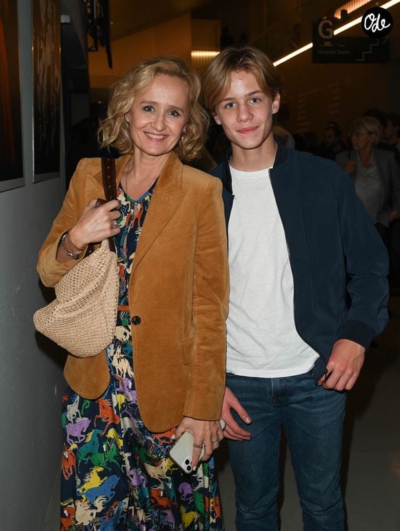 Caroline Roux avec son fils Marceau Solly-Roux à la générale de l'opéra-rock "Starmania" à la Seine Musicale de Boulogne-Billancourt le 8 novembre 2022.  

© Dominique Jacovides-Coadic Guirec/Bestimage
