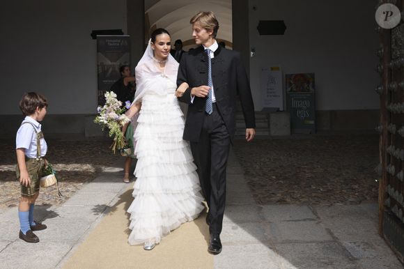 Le mariage de Lucia Entrecanales et Laszlo Bene a été l'occasion pour les Espagnols de revoir certains membres de la famille royale. 

Lucia Entrecanales et Laszlo Bene lors du mariage de Lucia Entrecanales et Laszlo Bene à Tolède, Espagne, le samedi 27 septembre 2025. Photo by GTres/ABACAPRESS.COM