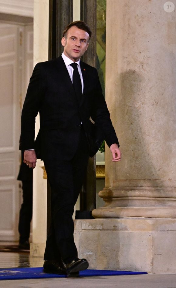 Le président Emmanuel Macron accueille Mohamed Bin Zayed Al-Nahyan, Président des Émirats Arabes Unis, au palais de l'Elysée pour une signature d’accord et un dîner de travail le 6 février 2025.

© Christian Liewig / Bestimage