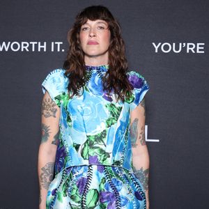 Immeuble bas, ciel dégagé, petites pièces chaleureuses : un cadre loin du haussmannien classique.

Daphné Bürki au défilé " L' OREAL " Collection Prêt-à-Porter Printemps-Été 2026 lors de la Fashion Week de Paris (PFW), le 29 Septembre 2025.


© Denis Guignebourg / Bestimage

Célébrités au défilé de prêt-à-porter "L' OREAL" collection Printemps-Été 2026 lors de la Fashion Week de Paris, le 26 septembre 2025.