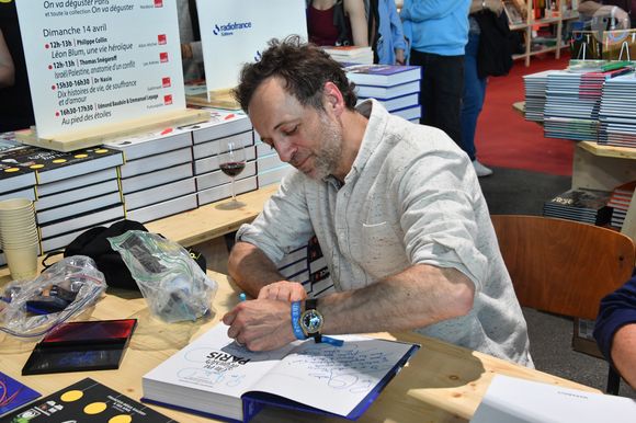 François-Régis Gaudry  - Festival du Livre de Paris vendredi 12 avril 2024 Grand Palais éphémère à Paris. Alexandre Fay / PixPlanete / Bestimage
