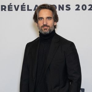 Dimitri Rassam participe à la séance photo « César - Révélations 2026 » à l'Élysée Montmartre, le 19 janvier 2026 à Paris, en France. Photo de Nasser Berzane/ABACAPRESS.COM