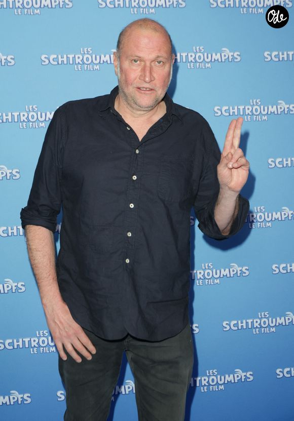 Il reconnaissait avoir parfois quelques difficultés à appliquer ses propres conseils : “Avec mes garçons, c'est un peu ‘faites ce que je dis, mais pas ce que je fais’”.

François Damiens - Avant-première parisienne du film "Les Schtroumpfs" au cinéma le Grand Rex à Paris le 6 juillet 2025. © Coadic Guirec / Bestimage