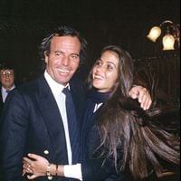 Julio Iglesias : Après son témoignage accablant sur le chanteur, une ex compagne revient sur ses propos et prend la parole