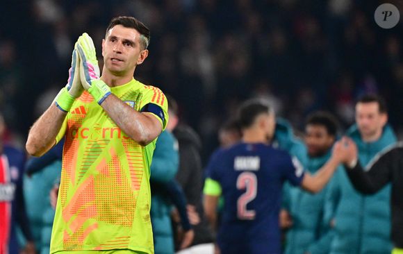 Emiliano Martinez - Match de quart de finale aller de Ligue Des Champions 2024-2025 (LDC) "PSG - Aston-Villa (3-1)" au Parc des Princes, le 9 avril 2025. Christian Liewig / Bestimage