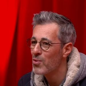 Michael Goldman est venu annoncer que celle-ci était dédiée aux binômes.

Les élèves de la "Star Academy" ont formé des binômes pour cette nouvelle semaine.