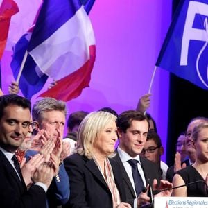 Florian Philippot, Philippe Loiseau, Nicolas Bay, Marine Le Pen, Marion Maréchal-Le Pen, Louis Aliot - Meeting entre les deux tours des élections régionales de Marine Le Pen, en présence de toutes les têtes de listes du Front National, à la salle Wagram, Paris le 10 Décembre 2015. La présidente du FN en à profité pour célébrer l'anniversaire de sa nièce Marion Maréchal-Le Pen (26 ans) devant tous les militants. © Dominique Jacovides / Bestimage