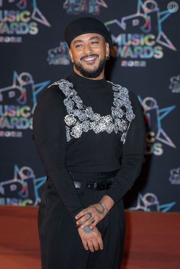 Slimane assiste à la 24e édition des NRJ Music Awards au Palais des Festivals le 18 novembre 2022 à Cannes, France. Photo par Shootpix/ABACAPRESS.COM