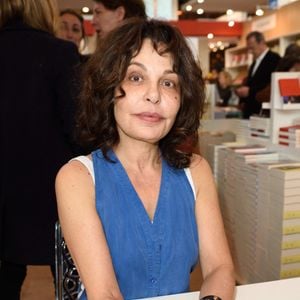 Isabelle Mergault assistant au Salon Du Livre de Paris 2017 qui s'est tenu à la Porte de Versailles à Paris, France, le 26 mars 2017. Photo par Alban Wyters/Abaca