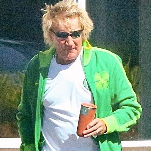 Los Angeles, CA  - EXCLUSIVE  - Rod Stewart et sa femme Penny Lancaster à Los Angeles. / Backgrid USA / Bestimage
