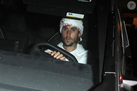 Il affirme ne pas faire partie des victimes de l’artiste par le truchement de son représentant. 

Los Angeles, CA - Justin Bieber a l'air désemparé alors qu'il quitte l'hôtel Chateau Marmont dans le cadre de l'affaire P Diddy à Los Angeles. Sur la photo : Justin Bieber