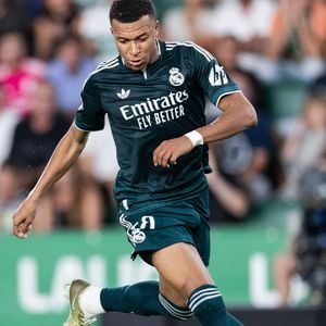 Kylian Mbappé (Real Madrid) lors du match de Liga opposant Elche CF au Real Madrid CF au stade Manuel Martínez Valero, le 15 septembre 2026 à Elche, en Espagne.
Crédit : SPP / PsnewZ / Bestimage