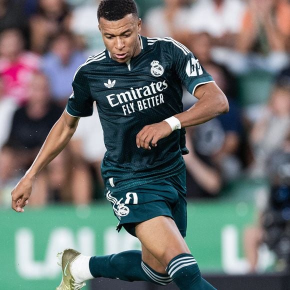 Kylian Mbappé (Real Madrid) lors du match de Liga opposant Elche CF au Real Madrid CF au stade Manuel Martínez Valero, le 15 septembre 2026 à Elche, en Espagne.
Crédit : SPP / PsnewZ / Bestimage