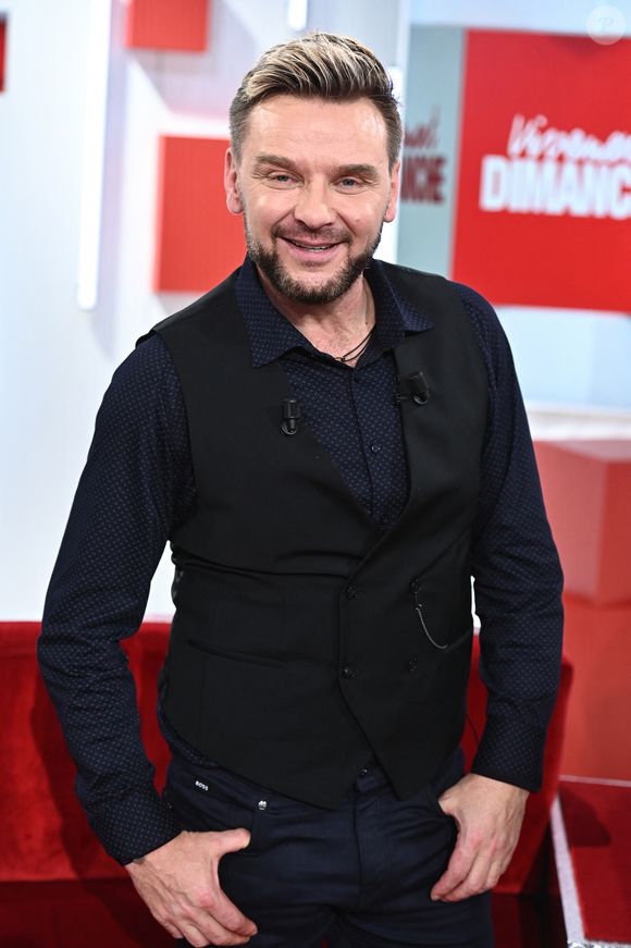 Exclusif - Jeanfi Janssens - Enregistrement de l'émission "Vivement dimanche" au studio Rive Gauche, presentée par Michel Drucker . Diffusion sur France 3 le 16/02/2025. © Guillaume Gaffiot/Bestimage