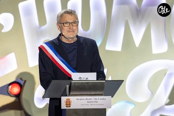 Sa décision de taire l'épisode n'a rien d'un hasard. "Je fais partie des privilégiés", a-t-il confié.

Laurent Ruquier durant l'enregistrement de la seconde soirée de "L'humour à la plage" pour la 3eme édition du festival de Juan les Pins à la pinède Gould le 27 juin 2026.  © Jack Tribeca/Bestimage | 00761639