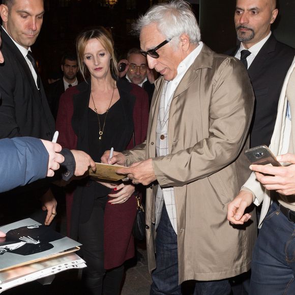 Gérard Darmon et sa femme Christine arrivent à l'avant-première du film "Chacun sa vie" au cinéma UGC Normandie à Paris, France, le 13 mars 2017. © Agence/Bestimage