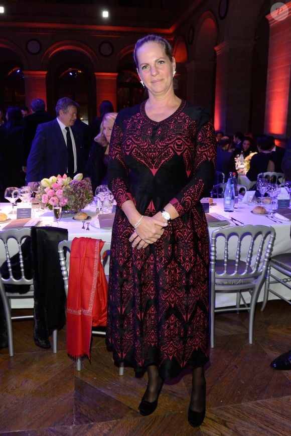 En inaugurant ce mois-ci une nouvelle boutique rue Saint-Honoré, Olivia de Rothschild confirme qu’elle préfère se concentrer sur l'avenir de son empire plutôt que sur les conflits du passé.

Ariane de Rothschild (vice-présidente de la Holding Edmond de Rothschild) - Soirée de Gala Pasteur-Weizmann en hommage au travail du docteur Robert Parienti pour l'Institut Weizmann d'Israël au Palais Brogniart à Paris le 22 novembre 2016. Cette soirée était dédiée au service de la Science et de la Paix. © Erez Lichtfeld/Bestimage