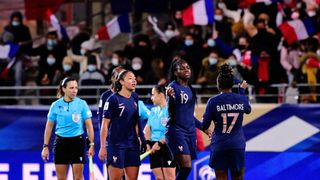 Dans une situation inconfortable, ces deux stars des Bleues rappellent un point faible français