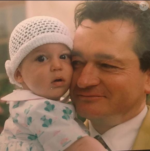 Elle s'est emparée de son compte Instagram dimanche 25 janvier 2025

Louise Petitrenaud s'est exprimée sur Instagram, deux semaines après le décès de son papa Jean-Luc Petitrenaud