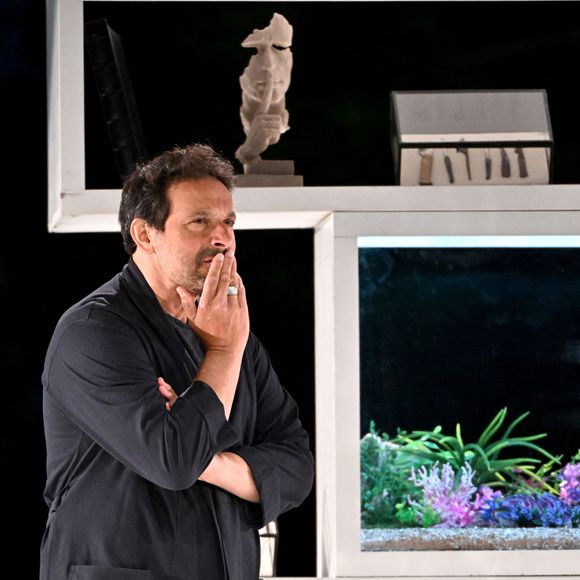 Bruno Salomone durant la 3eme soirée de la 1ere édition du festival Les Théâtrales d'Eze en plein air à l'oppidum du Col d'Eze avec la pièce "Au Scalpel", le 7 août 2023.
© Bruno Bebert /