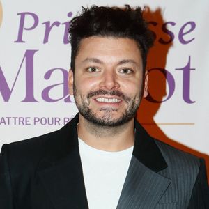 Exclusif - Kev Adams (parrain de l'association) lors de la soirée de gala de l'association "Princesse Margot" à l'hôtel InterContinental Paris - Le Grand, à Paris, France, le 11 décembre 2023. © Christophe Clovis/Bestimage

Le gala de charité de l’association "Princesse Margot" s’est déroulé dans la magnifique enceinte de l’Hôtel Intercontinental - Paris Le Grand. L’association "Princesse Margot", fondée par la remarquable Muriel Hattab en 2012, vient en aide aux enfants atteints de cancer et à leurs familles par le biais de multiples actions de soutien. Ce gala de charité fut un véritable succès sur tous les points; l'intégralité des enveloppes de dons proposées par l’association furent vendues le soir-même, plusieurs marques luxueuses parisiennes se sont associées à l’événement en proposant de très beaux lots et de nombreuses célébrités furent au rendez-vous! Le parrain et la marraine de l’association, K.Adams et L.Drucker, étaient bien-sûr de la partie, ainsi que de nombreuses personnalités invitées par la pétillante S.Sisley! Les acteurs et actrices ; P.Lachaux, T.Sisley, R.Kherici, J.Arruti, J.P.Castaldi, R.Schinasi, P.Lefèvre, T.Da Costa, C.Romain ainsi que le chef J.Sebbag, la chanteuse J.Jonathan, le compositeur P.Kelly, le styliste J.C.Jitrois, et la sublissime Shy’m furent présents ! Cette magnifique soirée permet de confirmer l’importance de l’association "Princesse Margot" et de ses missions.