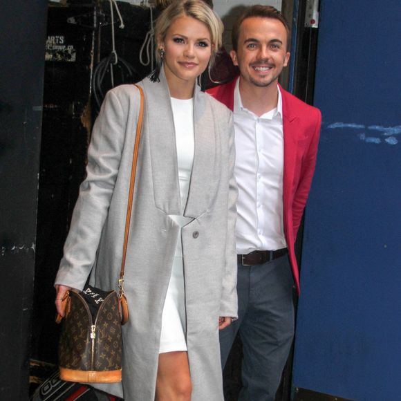Witney Carson et Frankie Muniz participent à l'émission « Good Morning America » à New York, NY, États-Unis, à l'occasion de la révélation du casting de la saison 25 de « Dancing With The Stars », le 6 septembre 2017. Photo de Jose Perez/Startraks/ABACAPRESS.COM